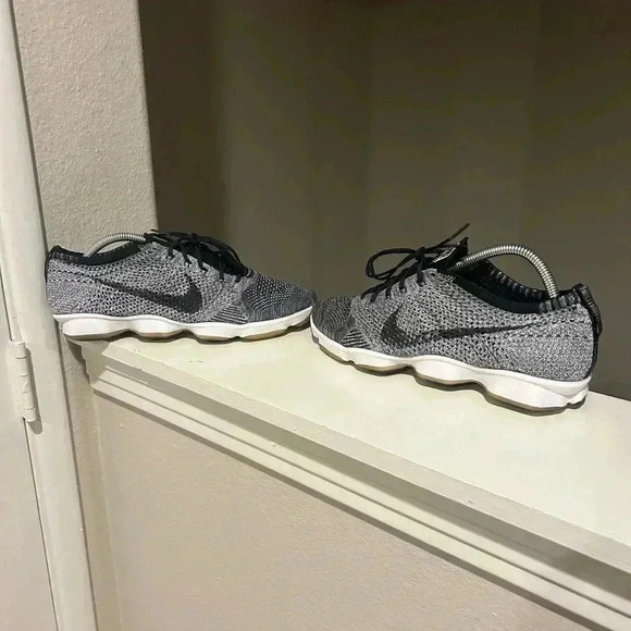 Nike Shoes - Nike Women’s Flyknit Black white 698616-0015 Size 11 Running Training sneakers